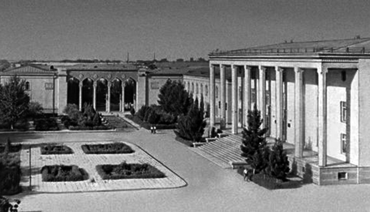 AŞGABAT ŞÄHERI ÜLKEDE BILIM MERKEZI HÖKMÜNDE