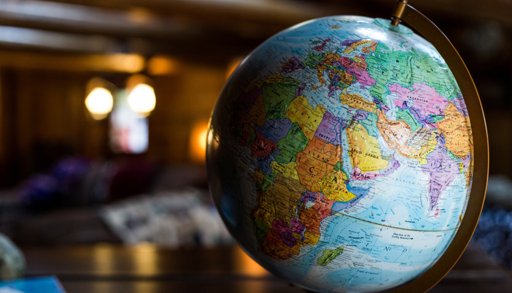 GEOGRAFIÝA DERSINI OKATMAKDA KARTALARY ULANMAGYŇ  USULYÝETI